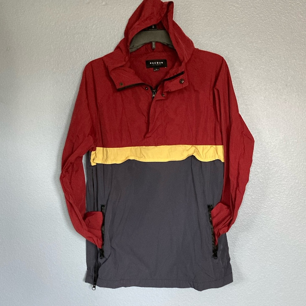 PACSUN Pullover windbreaker jacket with hood and pockets size small. Unisex.